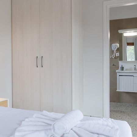 Villa Terra - Laganas Stone Villas Екстер'єр фото